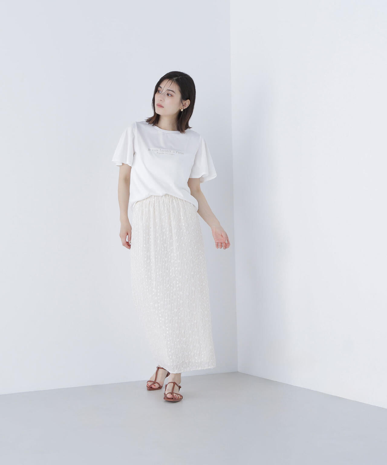 フレアスリーブロゴTシャツ*