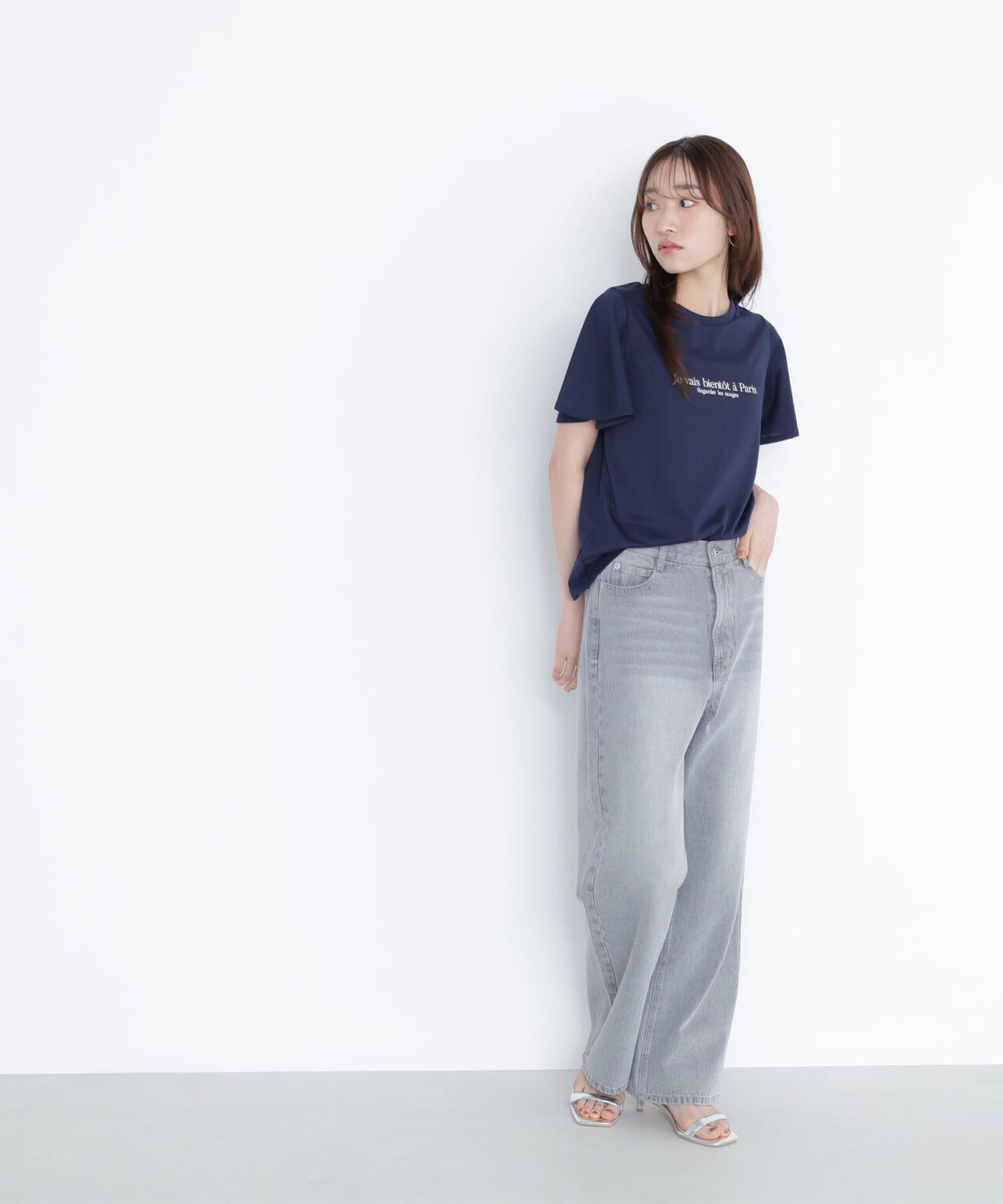フレアスリーブロゴTシャツ*