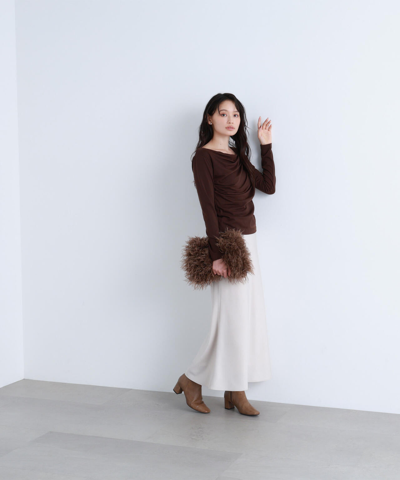 ドレープネックカットソー