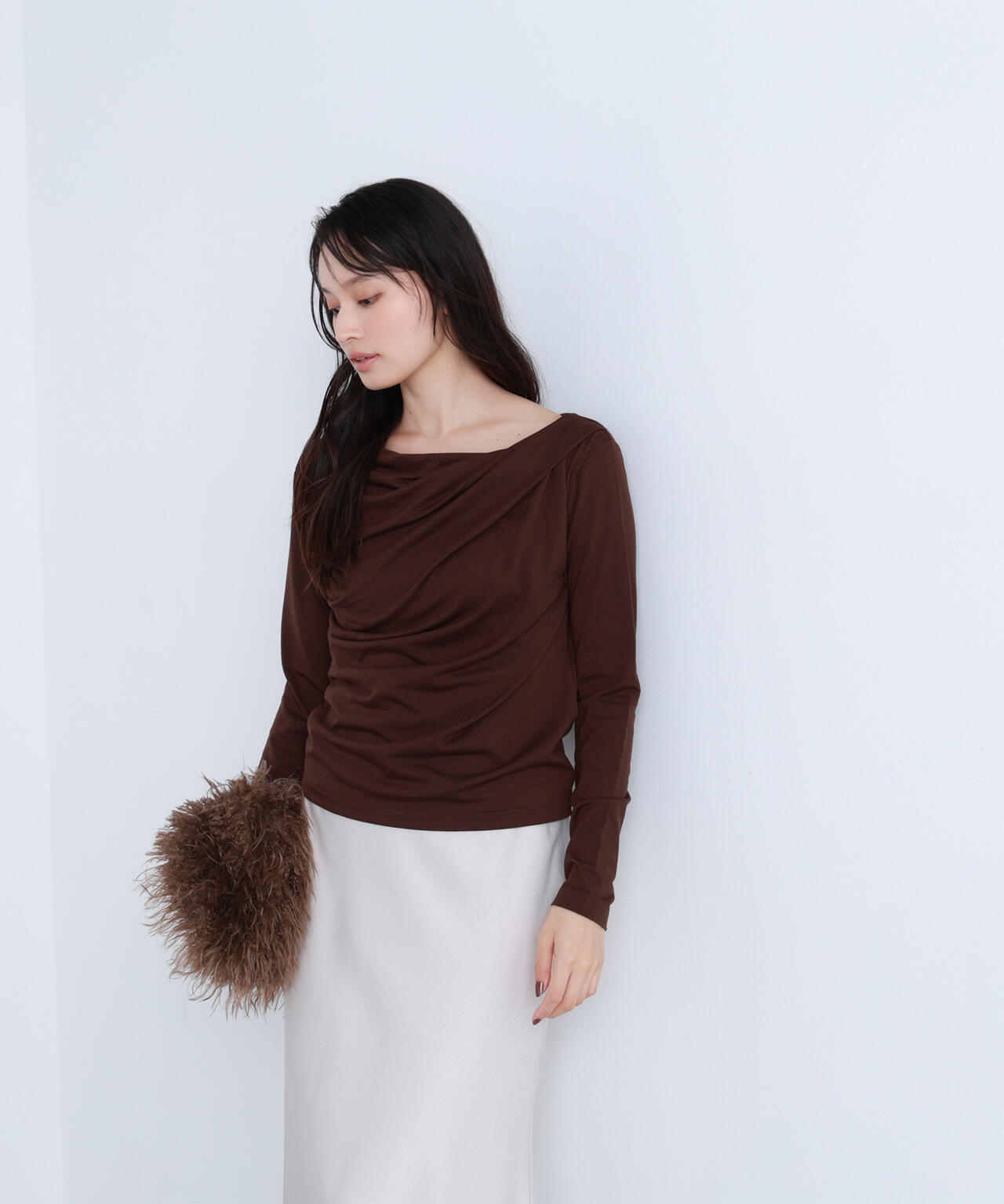 ドレープネックカットソー