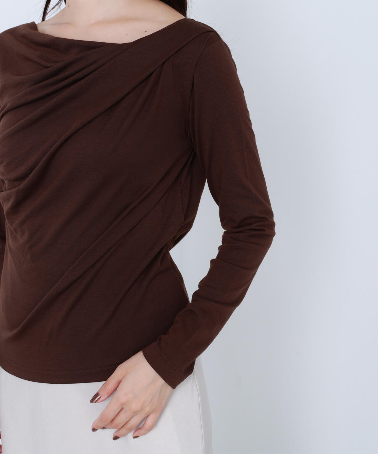 ドレープネックカットソー