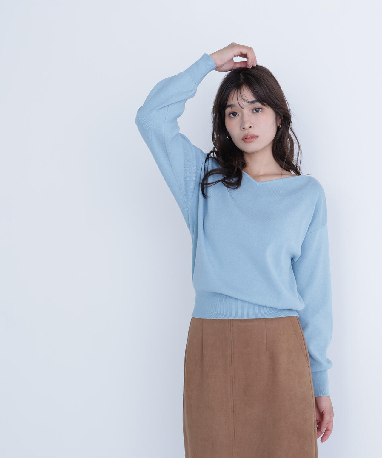 総針ベーシックシリーズ ニュアンスVネックニット