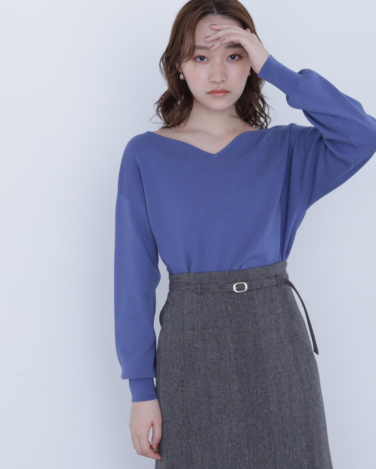 総針ベーシックシリーズ ニュアンスVネックニット