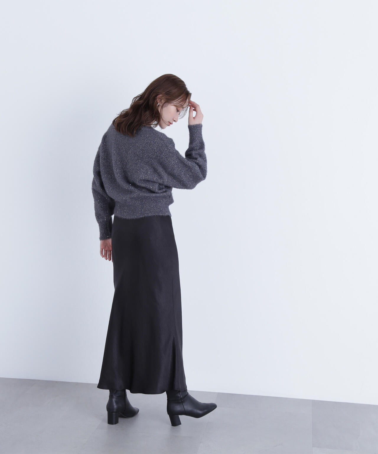 スパンコールフェザーニット