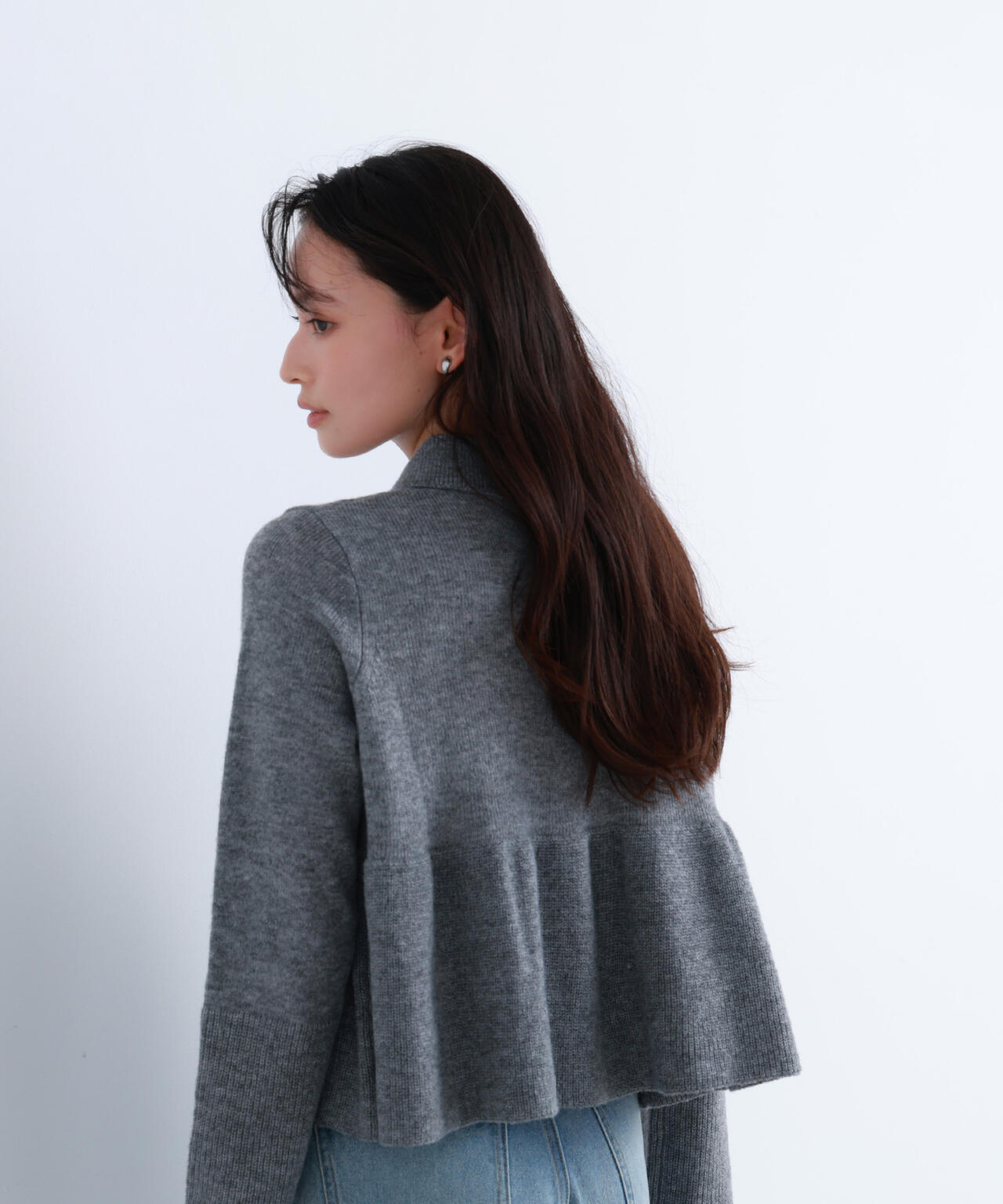 【Oggi掲載】襟付きペプラムニット