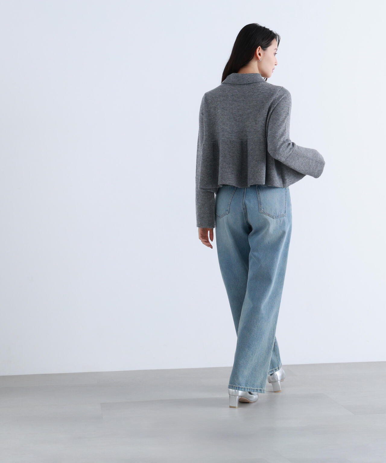 【Oggi掲載】襟付きペプラムニット