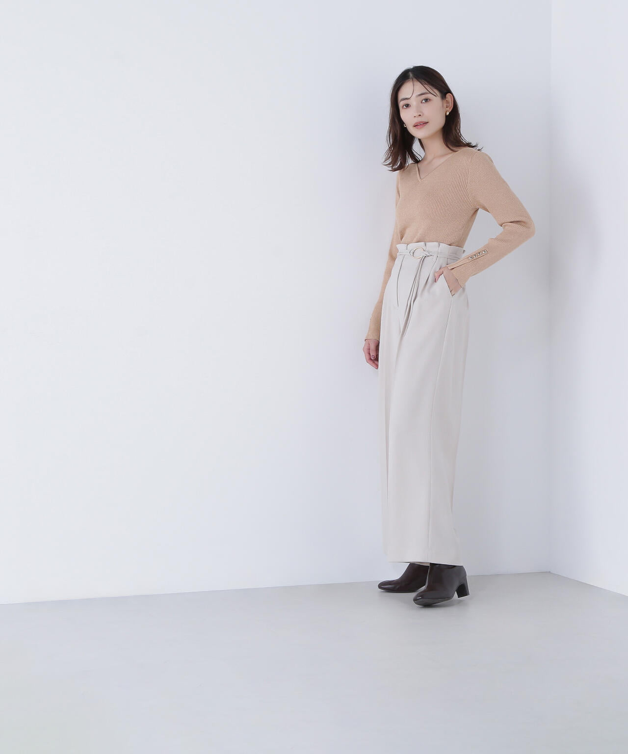 ニュアンスネックラメリブニット