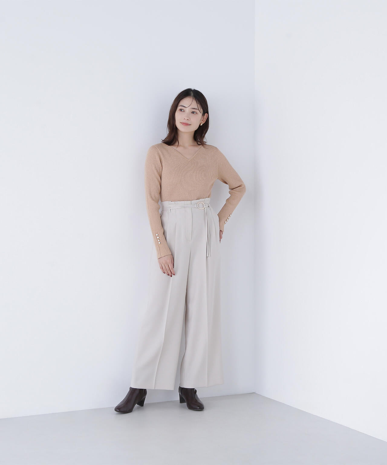 ニュアンスネックラメリブニット