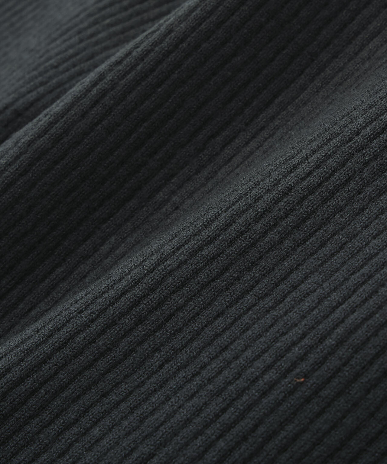 ハトメボタンポロカラーニット