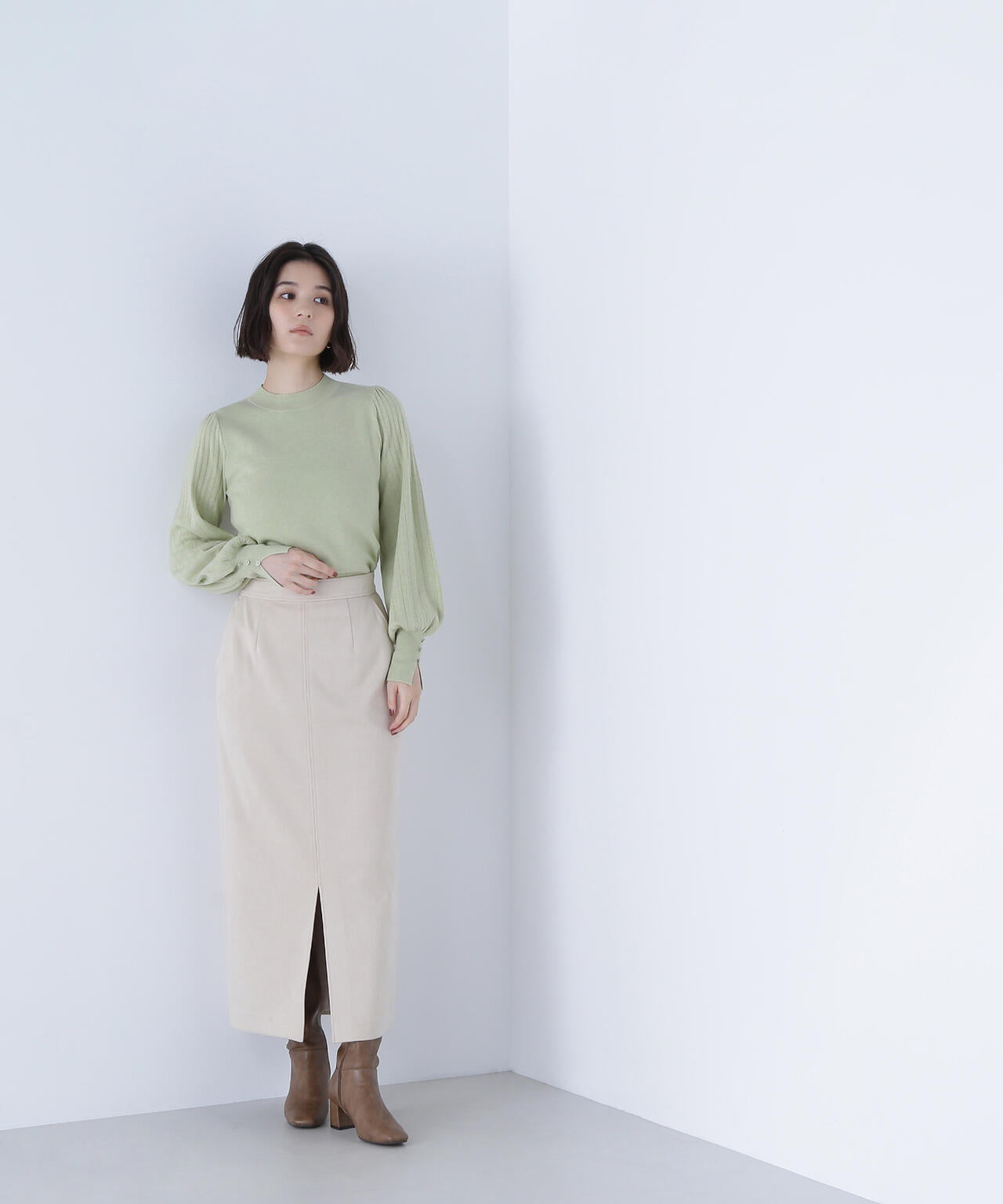 プリーツスリーブニット