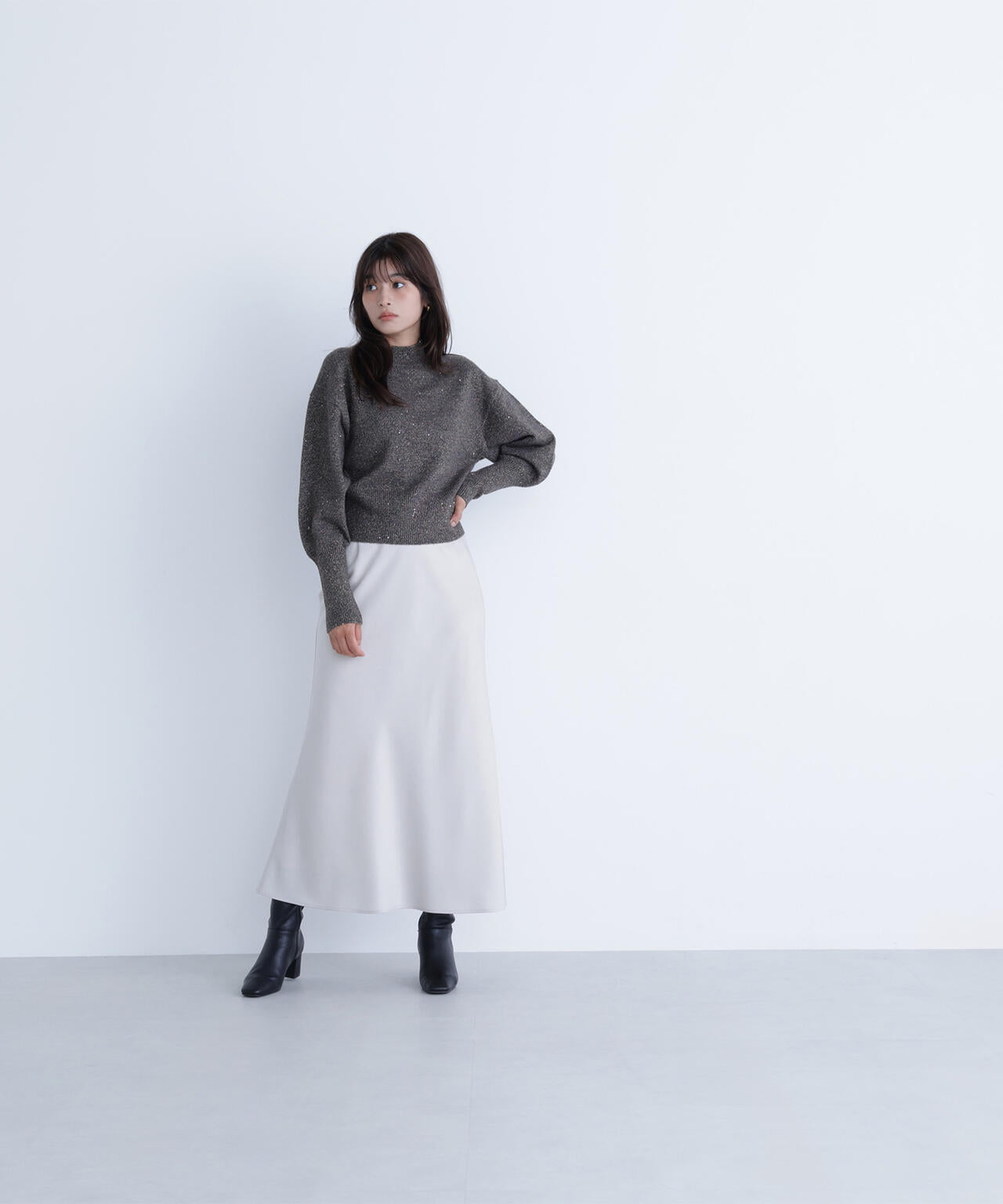 フラワースパンコールニット