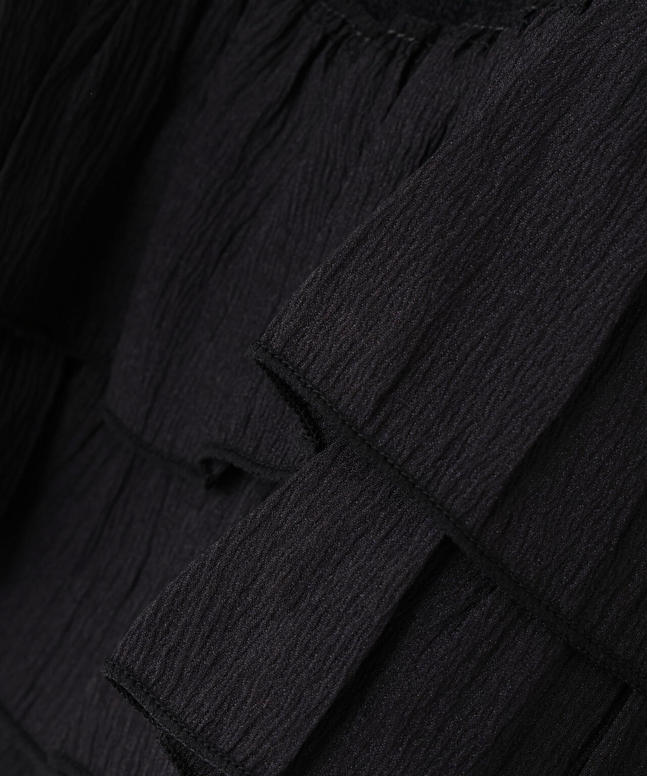 ヘムフリルドッキングニット