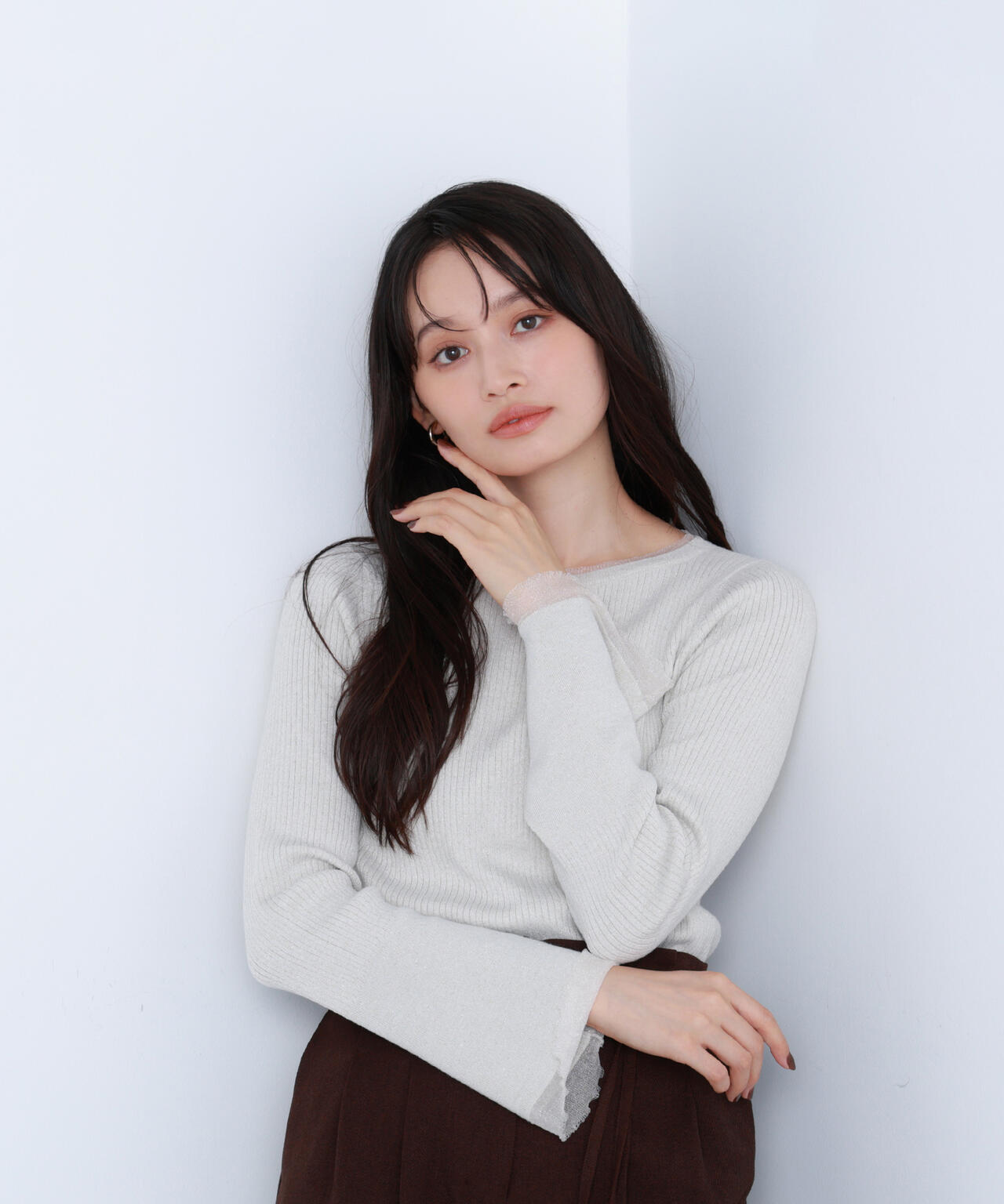 ボートネックフレアカフスニット