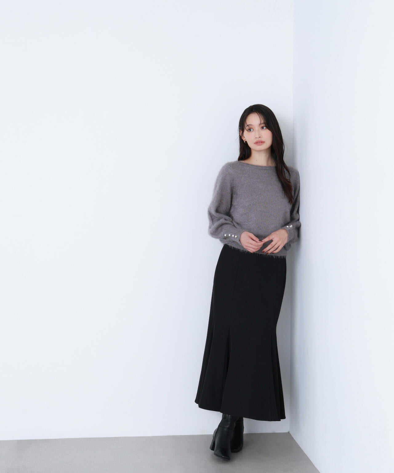 パールボタンヘアリーニット