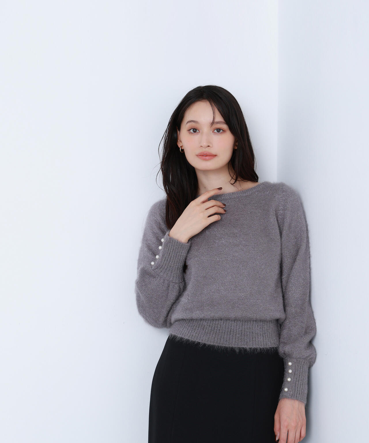 パールボタンヘアリーニット