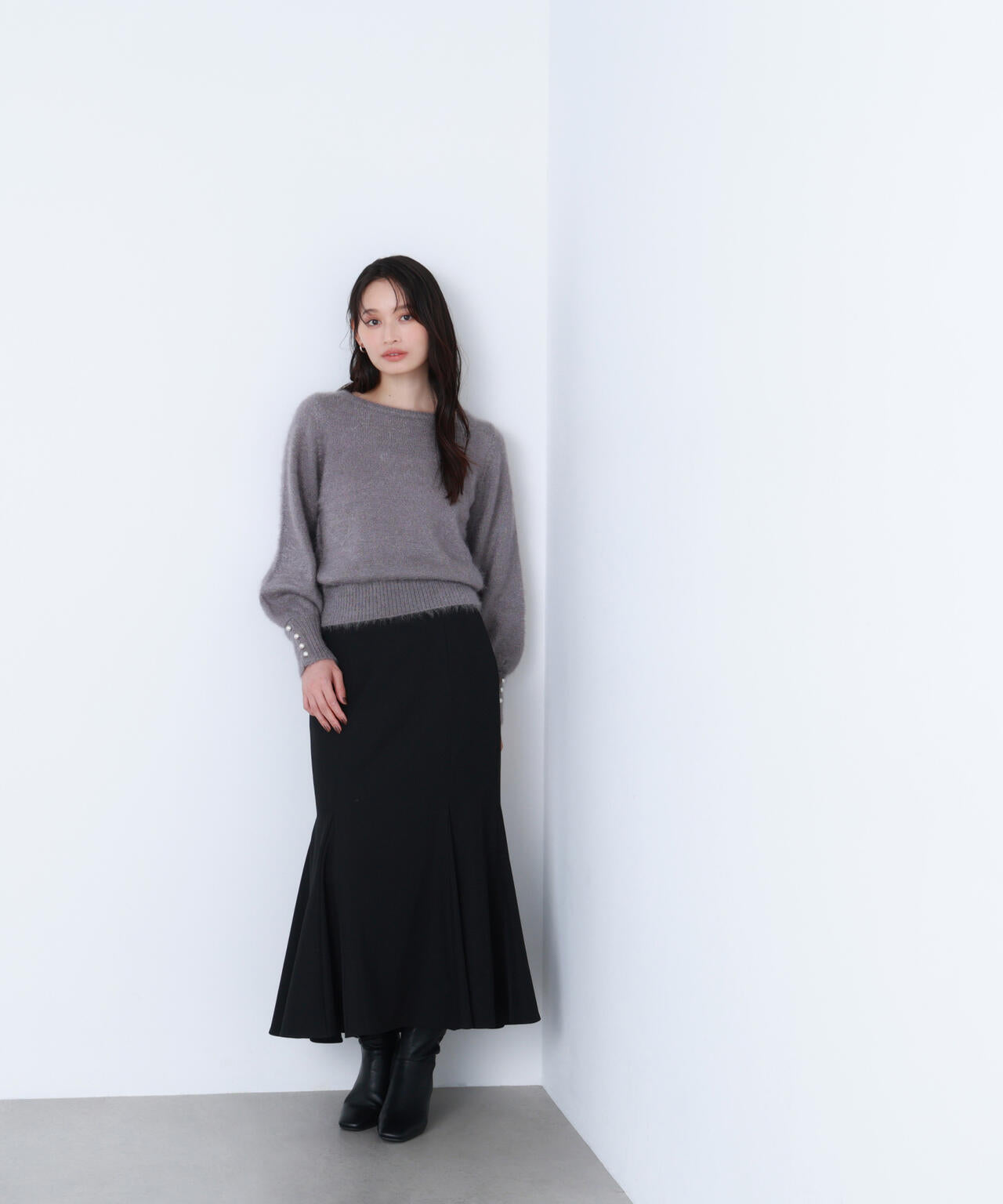 パールボタンヘアリーニット