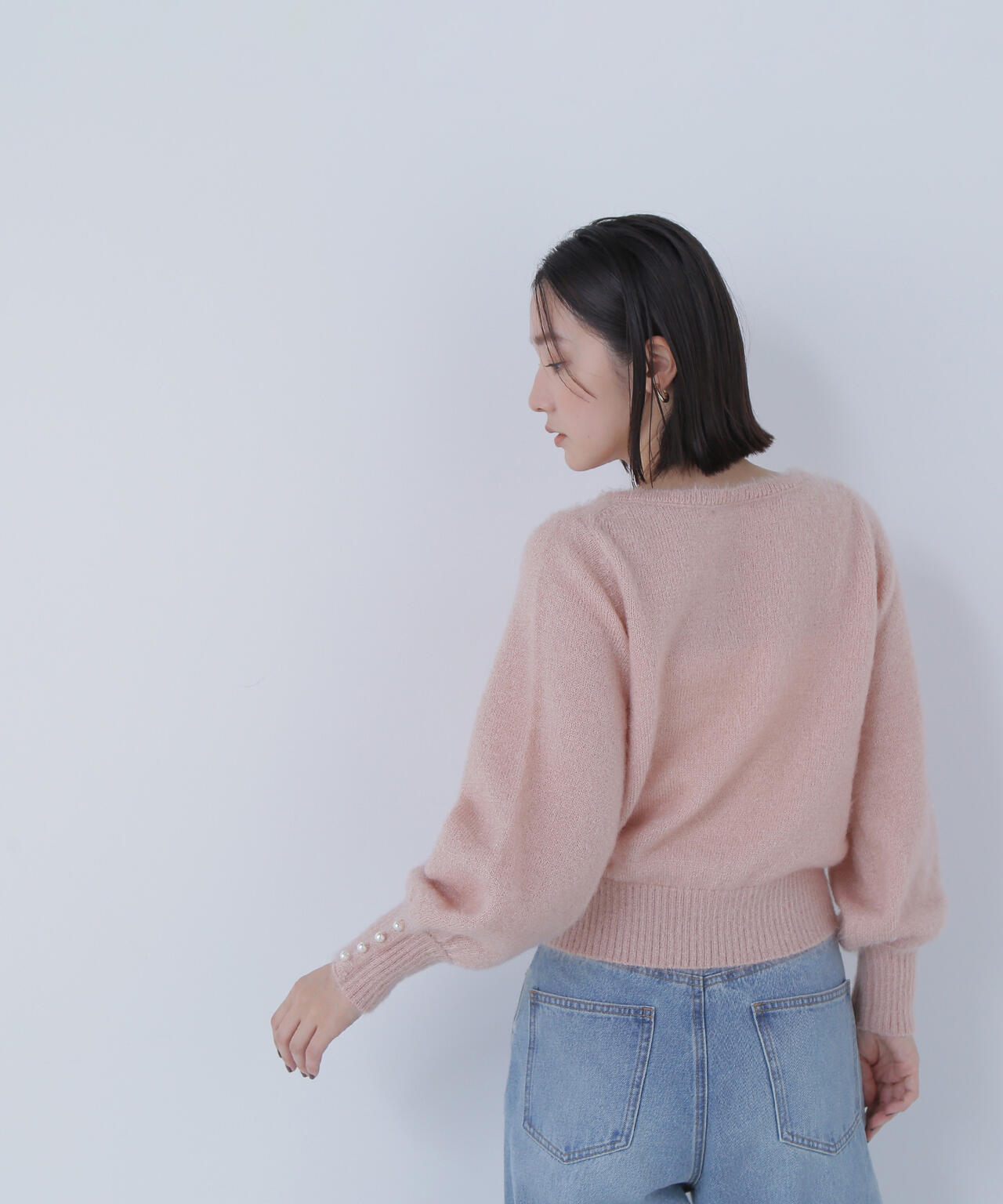 パールボタンヘアリーニット