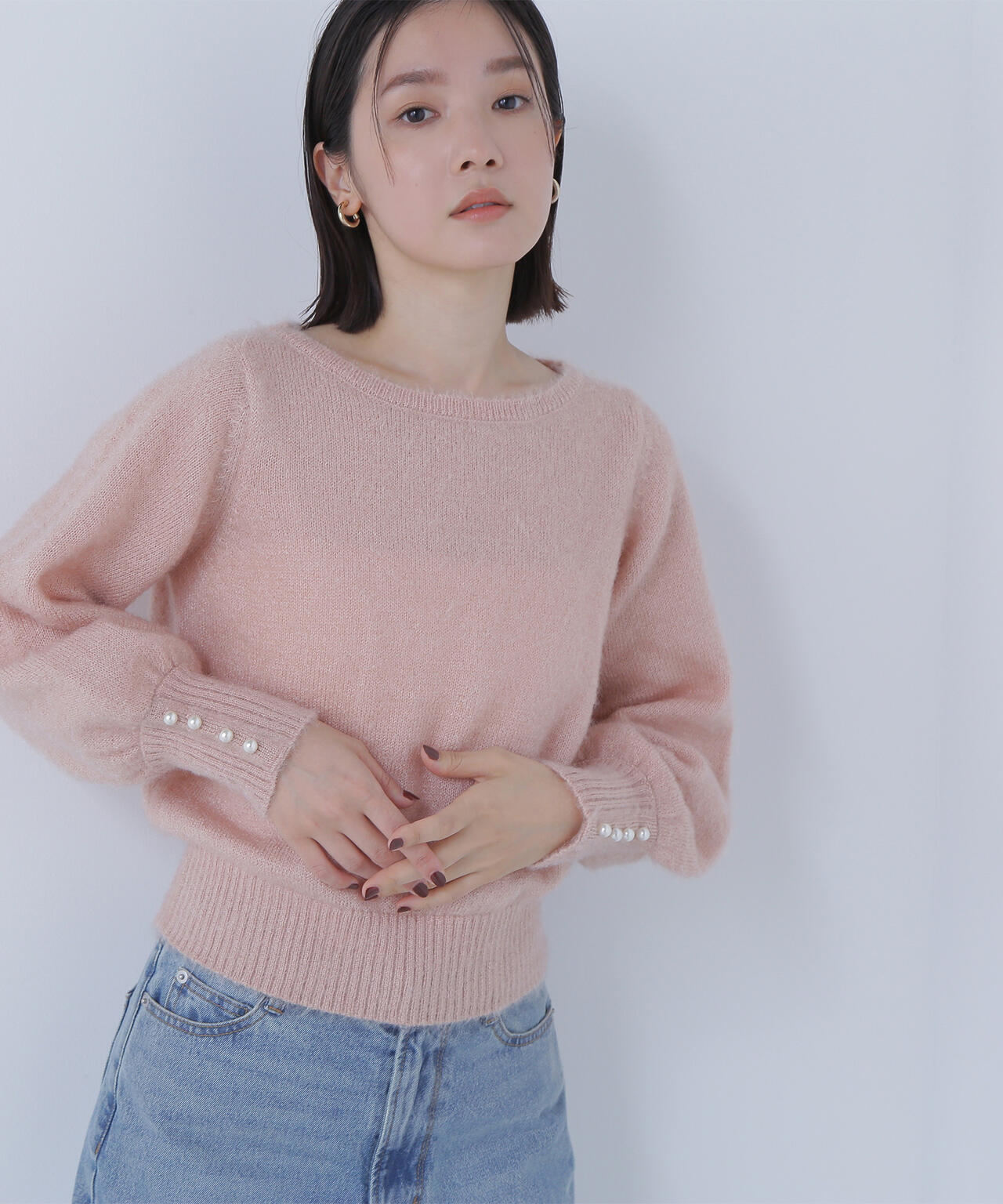 パールボタンヘアリーニット