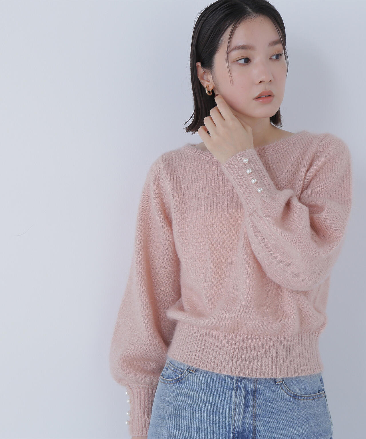 パールボタンヘアリーニット