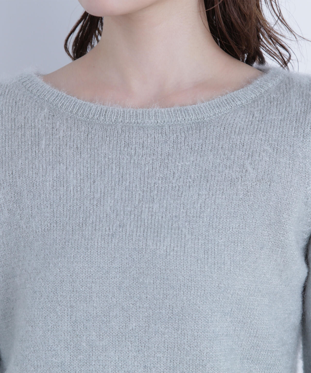 パールボタンヘアリーニット