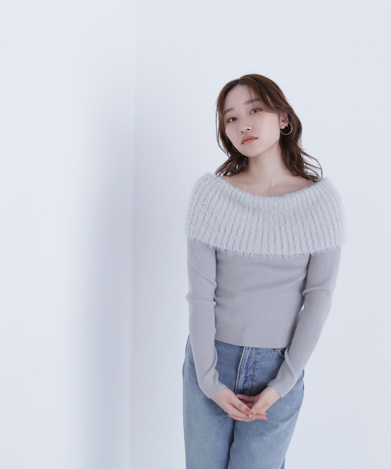 シャギーオフショルニット