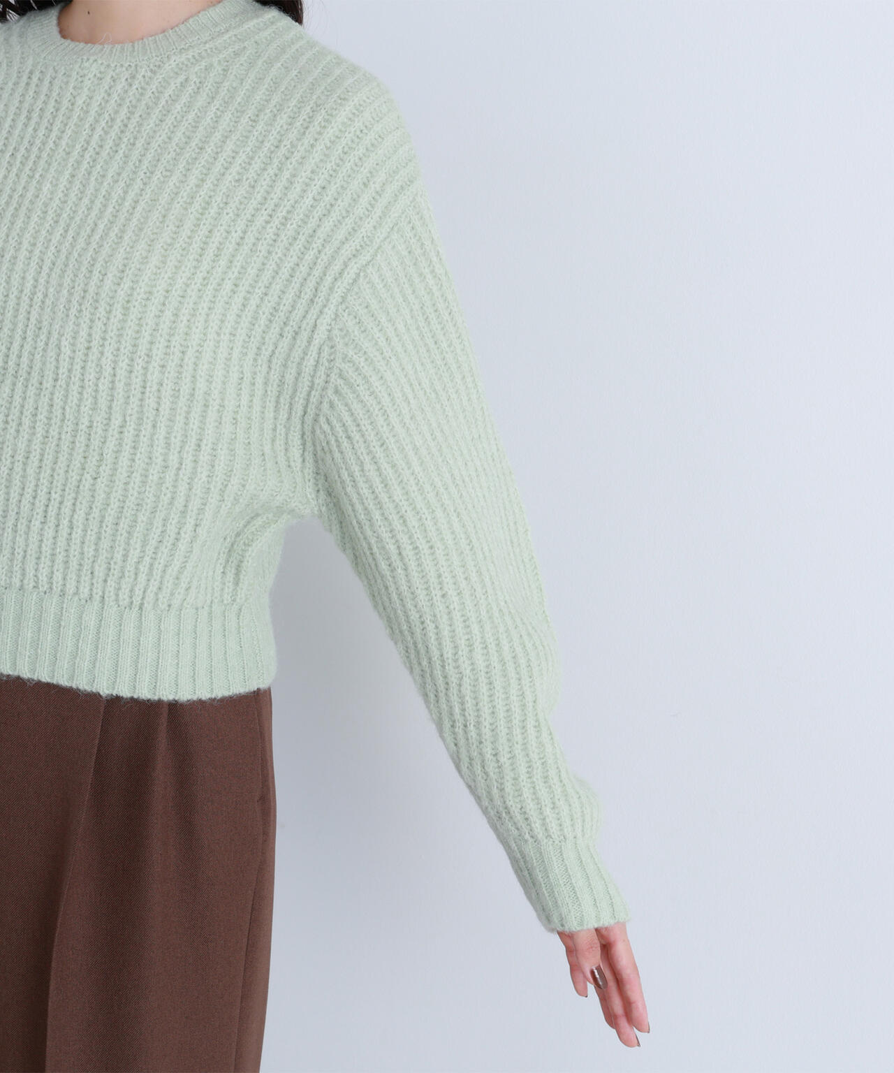 【BLANC】クロップドアゼフォルムニット