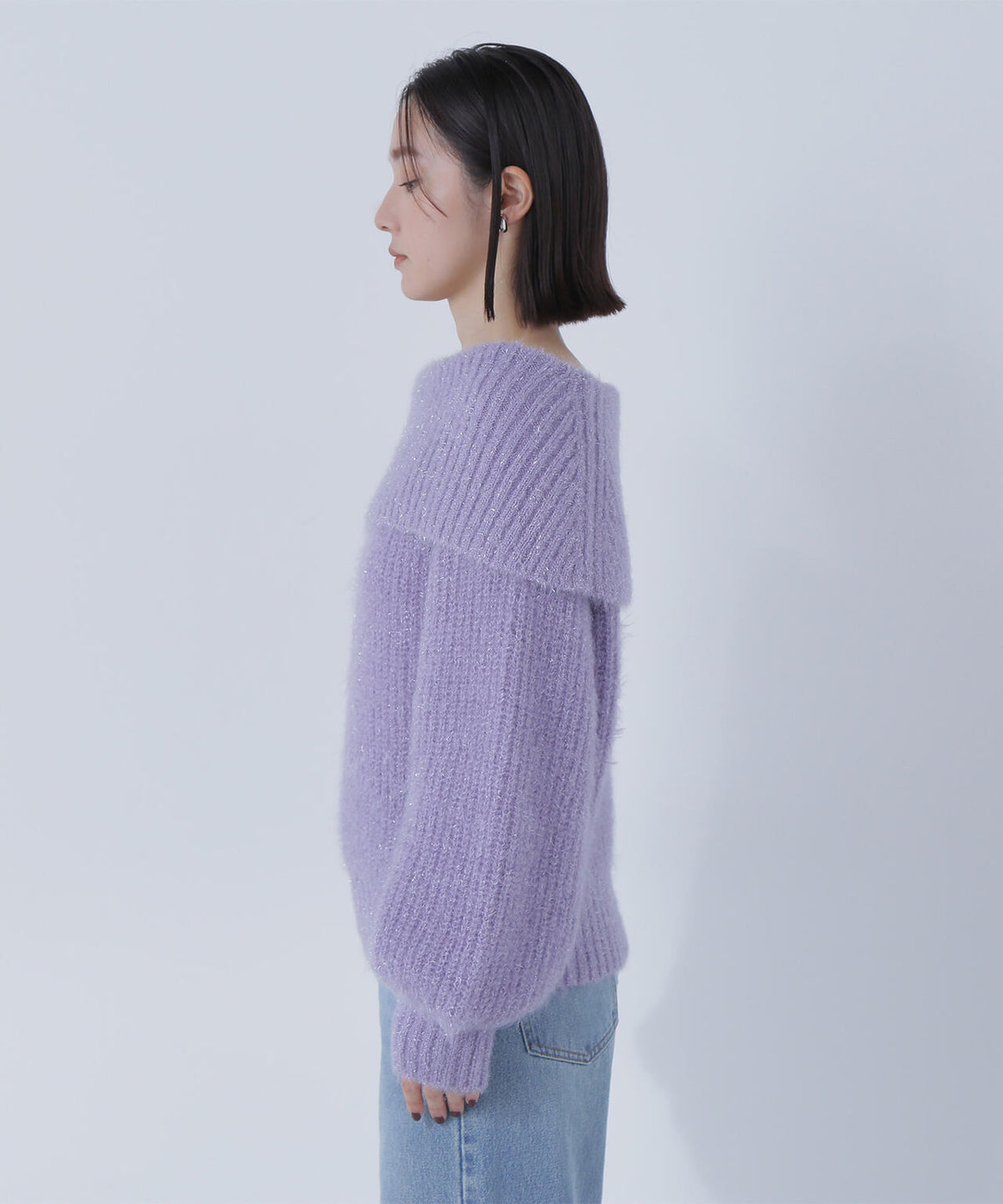 ヘアリーラメオフショルニット