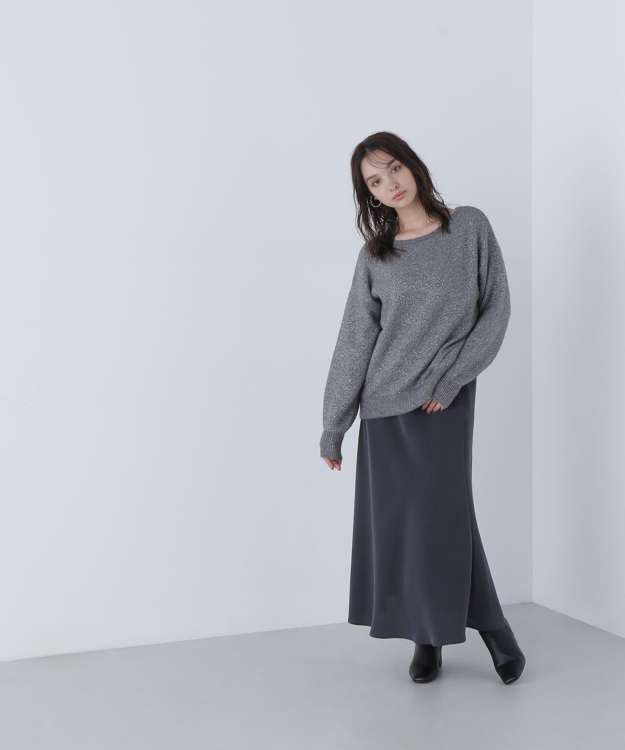 スパンコールフェザーラメニット