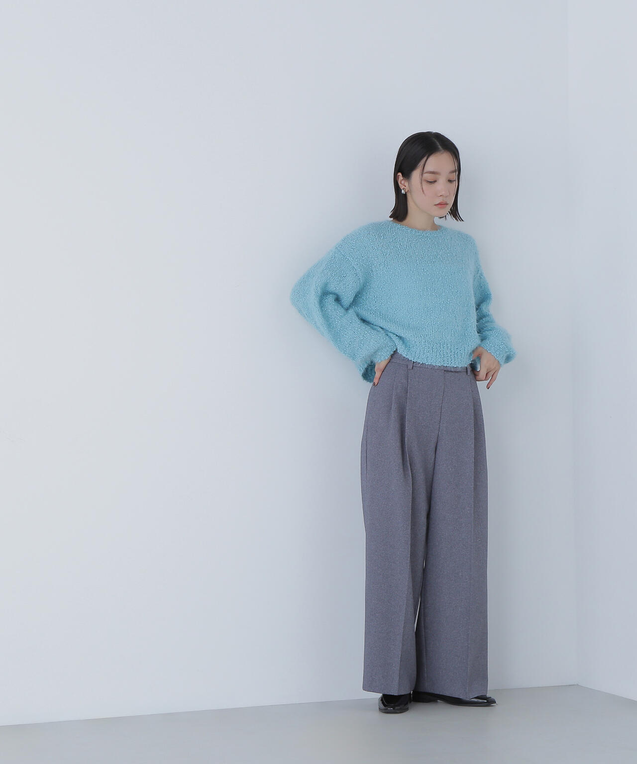 フェザーネップニット