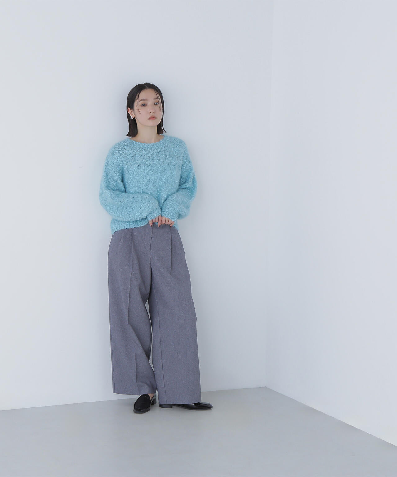 フェザーネップニット