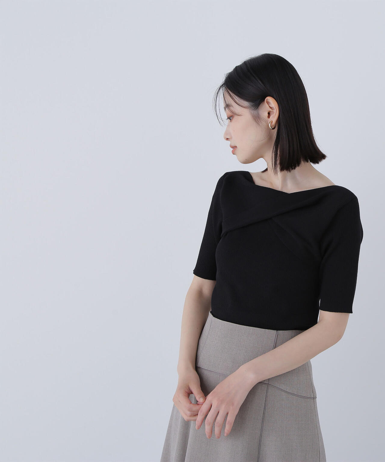 ツイストドレープニット*