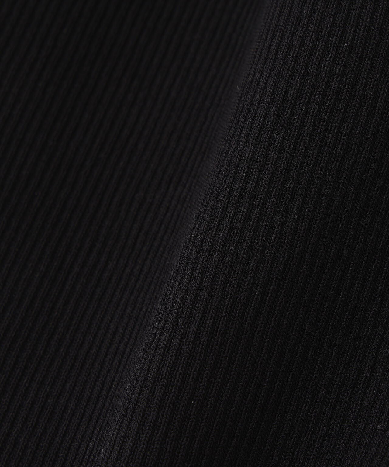 ツイストドレープニット