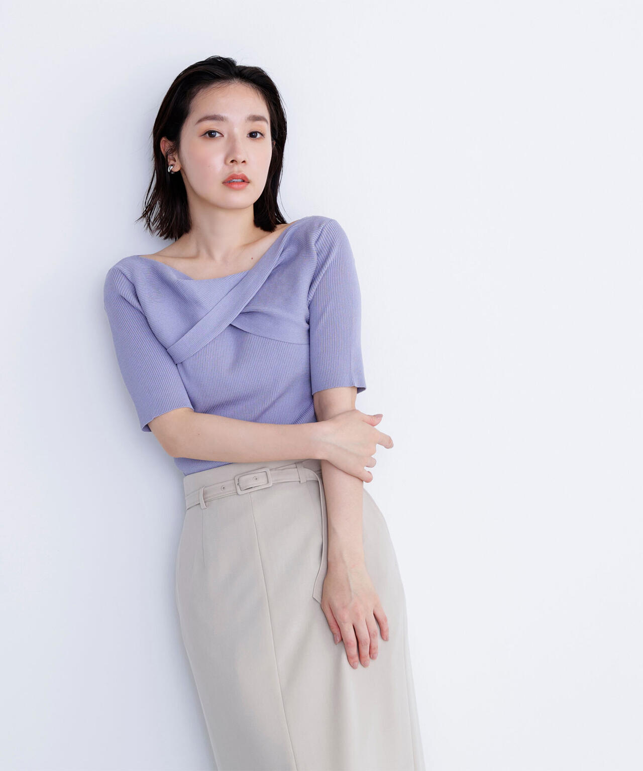 ツイストドレープニット