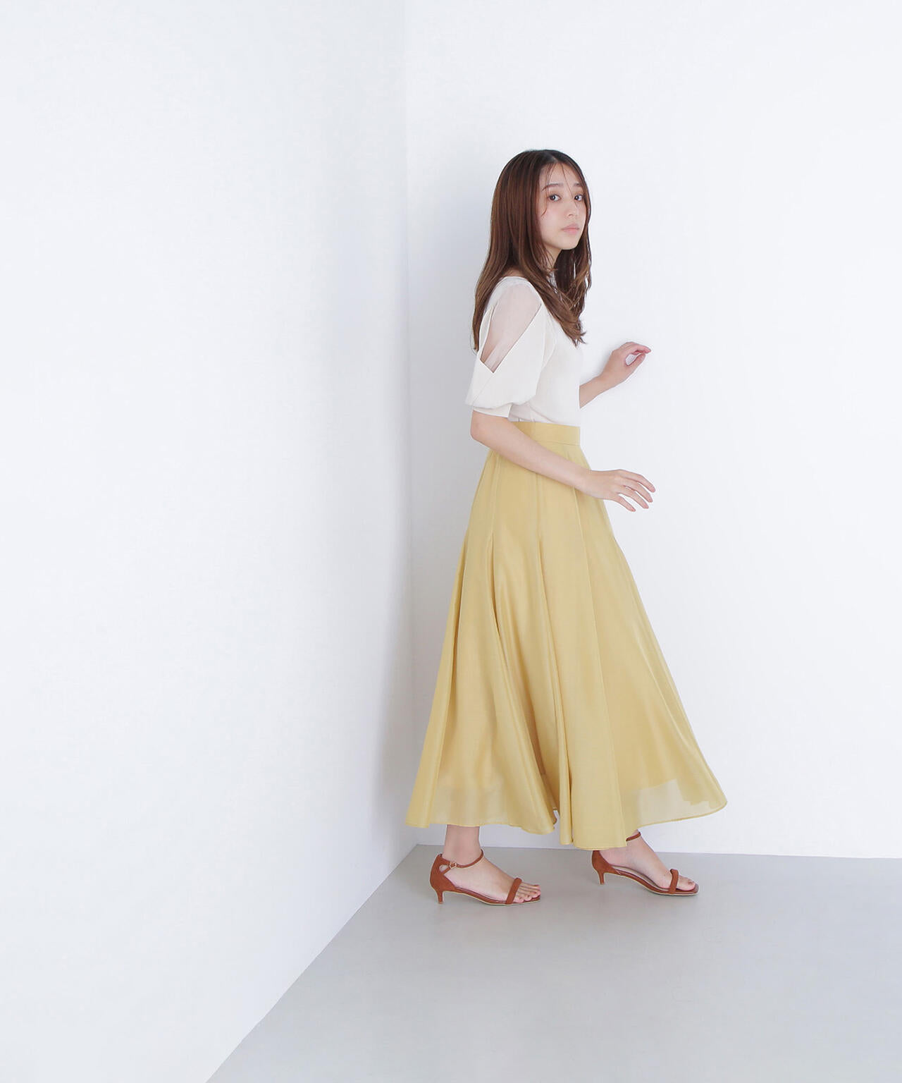 シアーレイヤースリーブニット