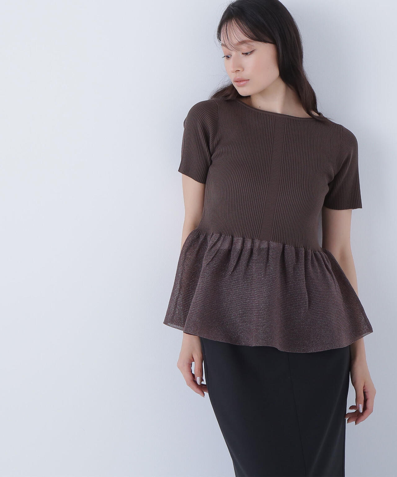 シアーペプラムフォルムニット