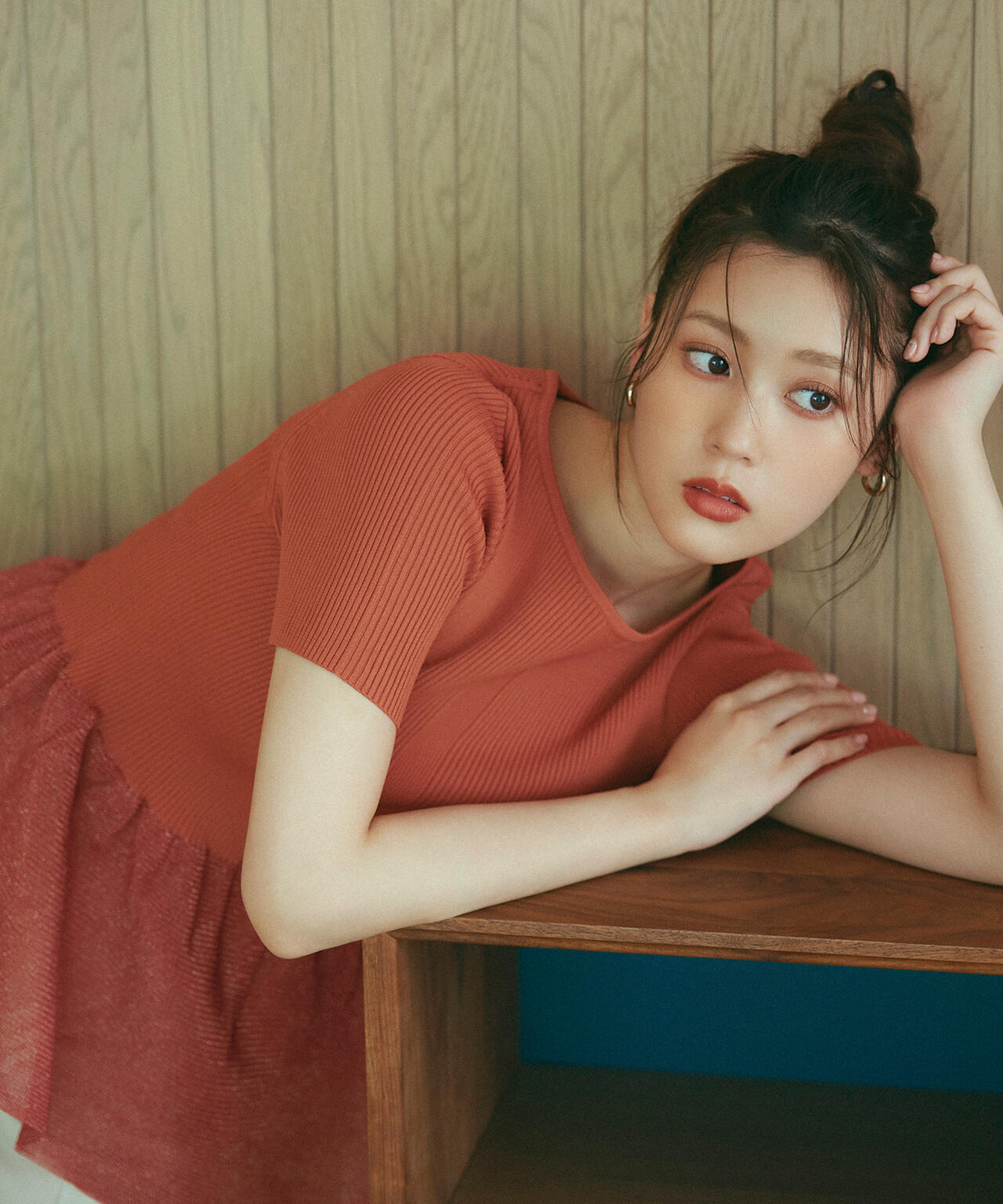 シアーペプラムフォルムニット