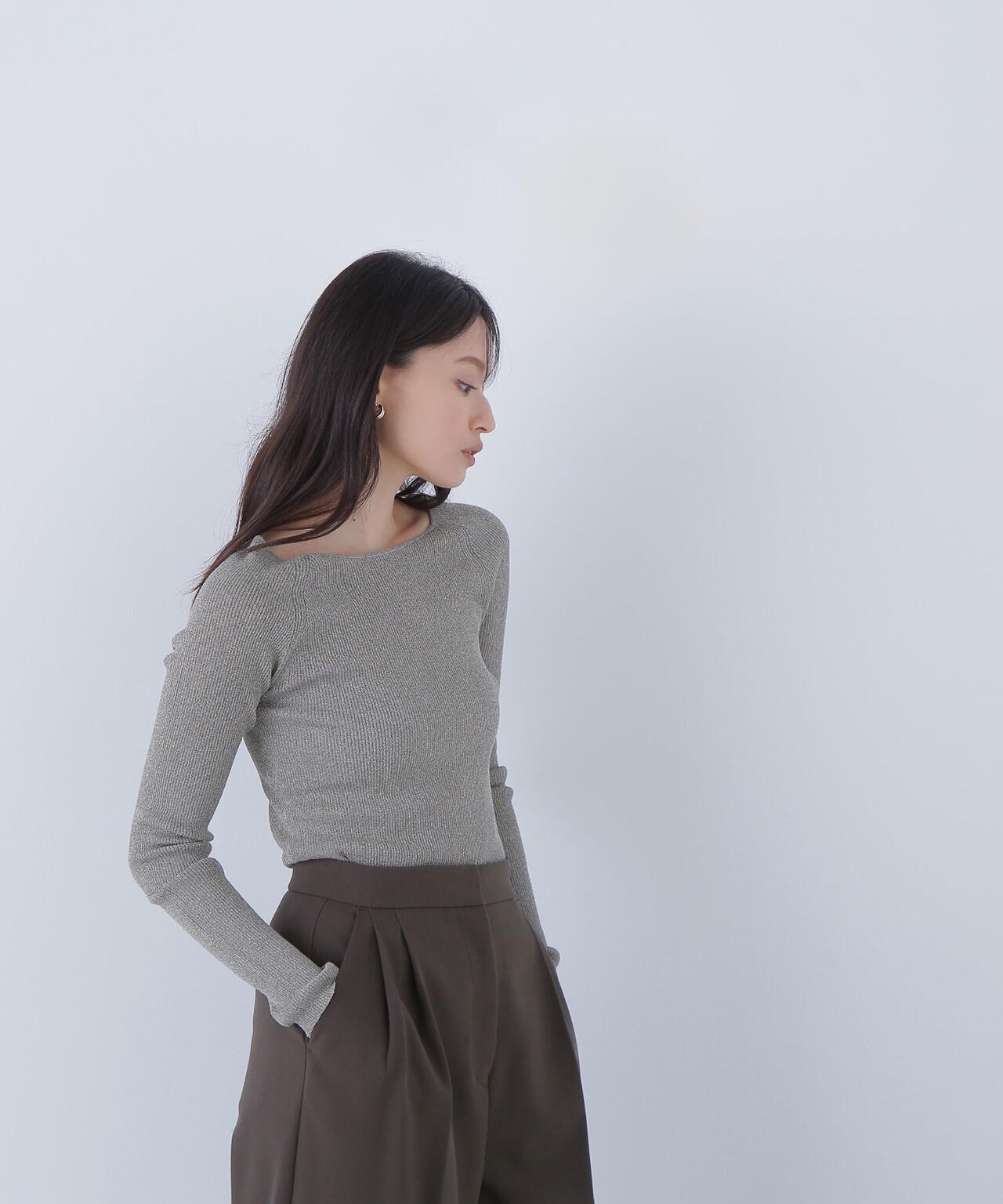 ラメリブボートネックニット