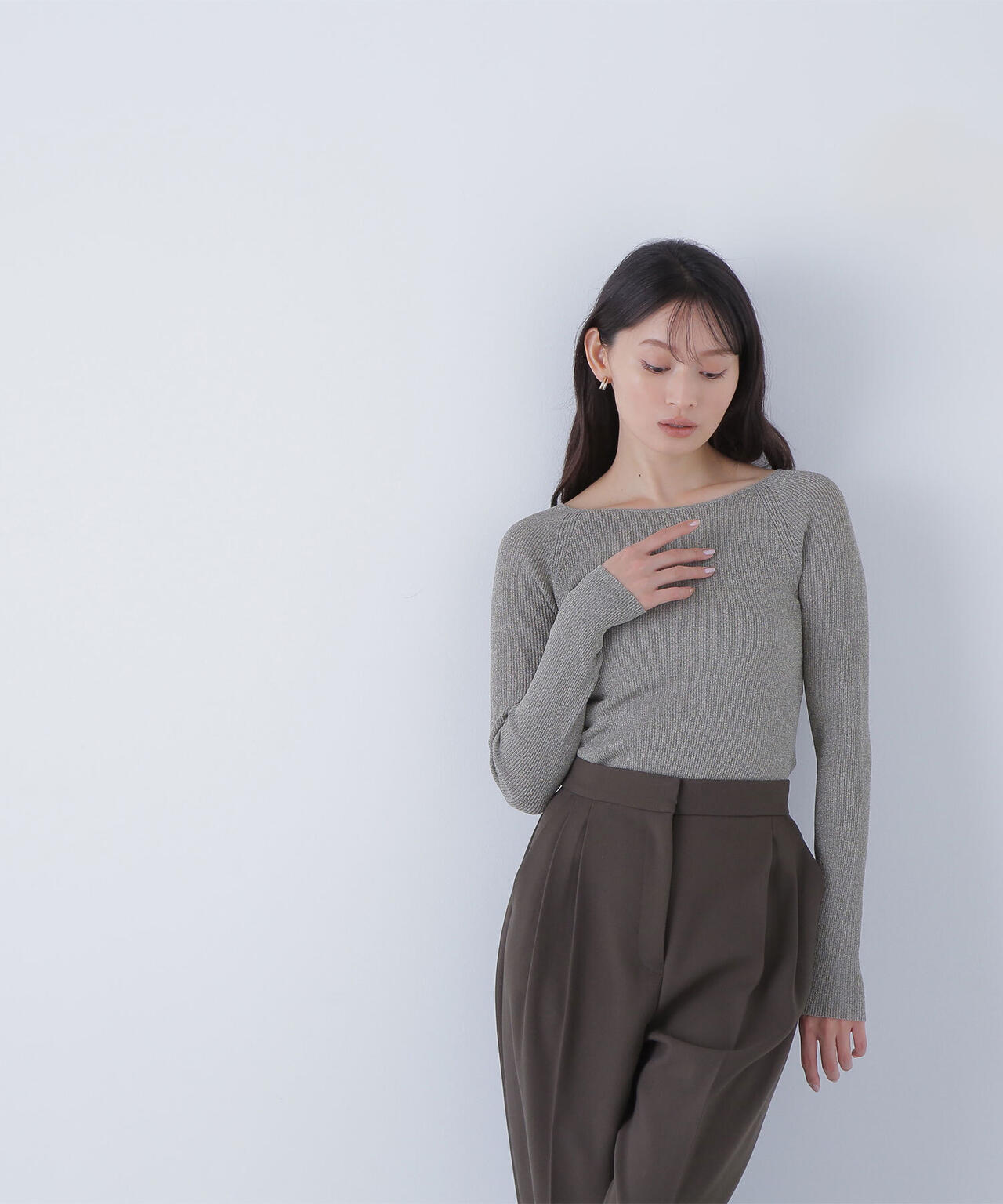 ラメリブボートネックニット