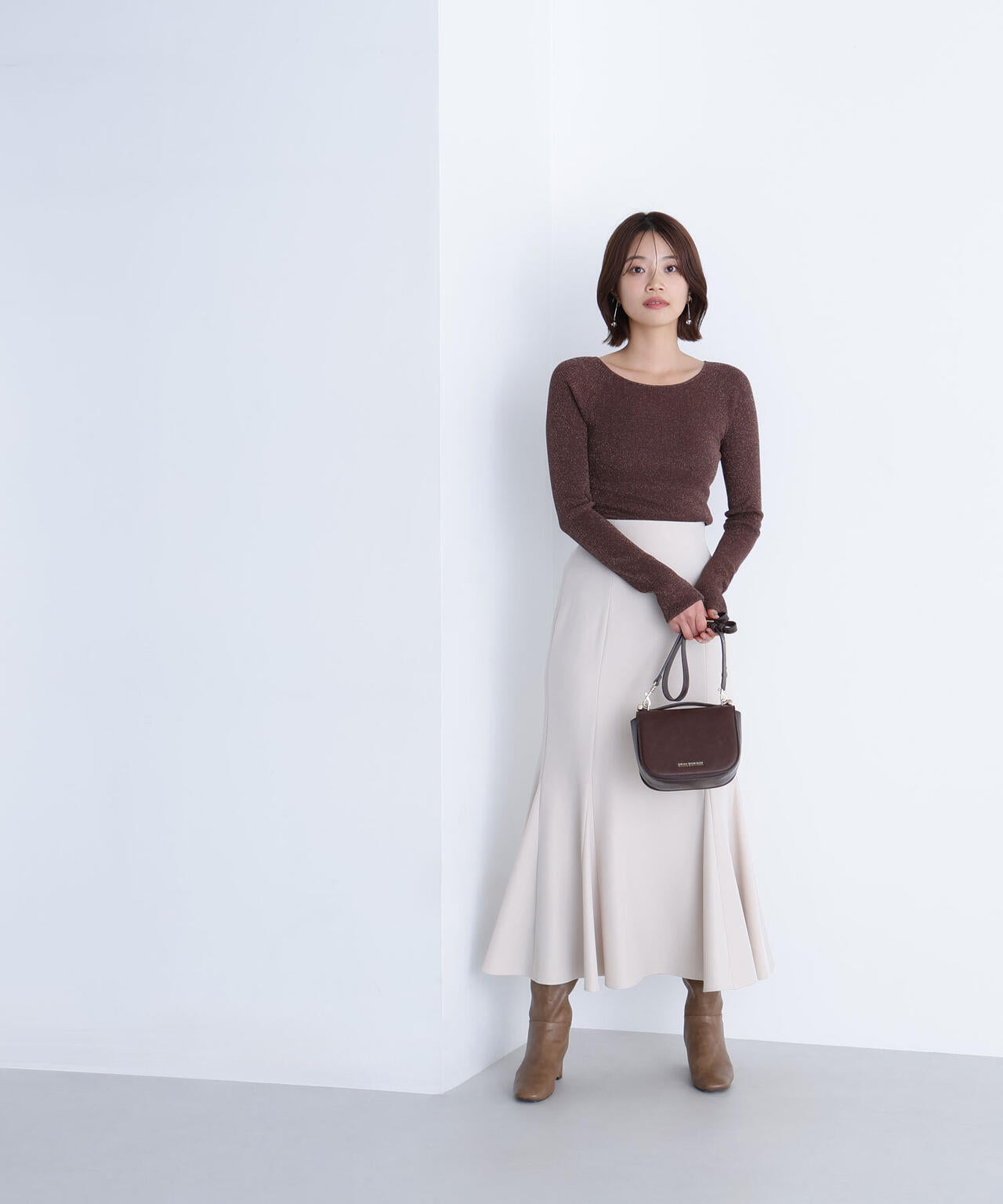 ラメリブボートネックニット