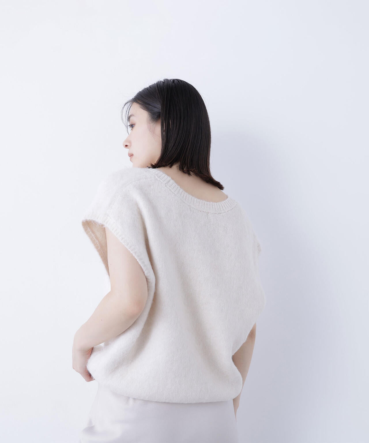 ヘアリーVネックベスト