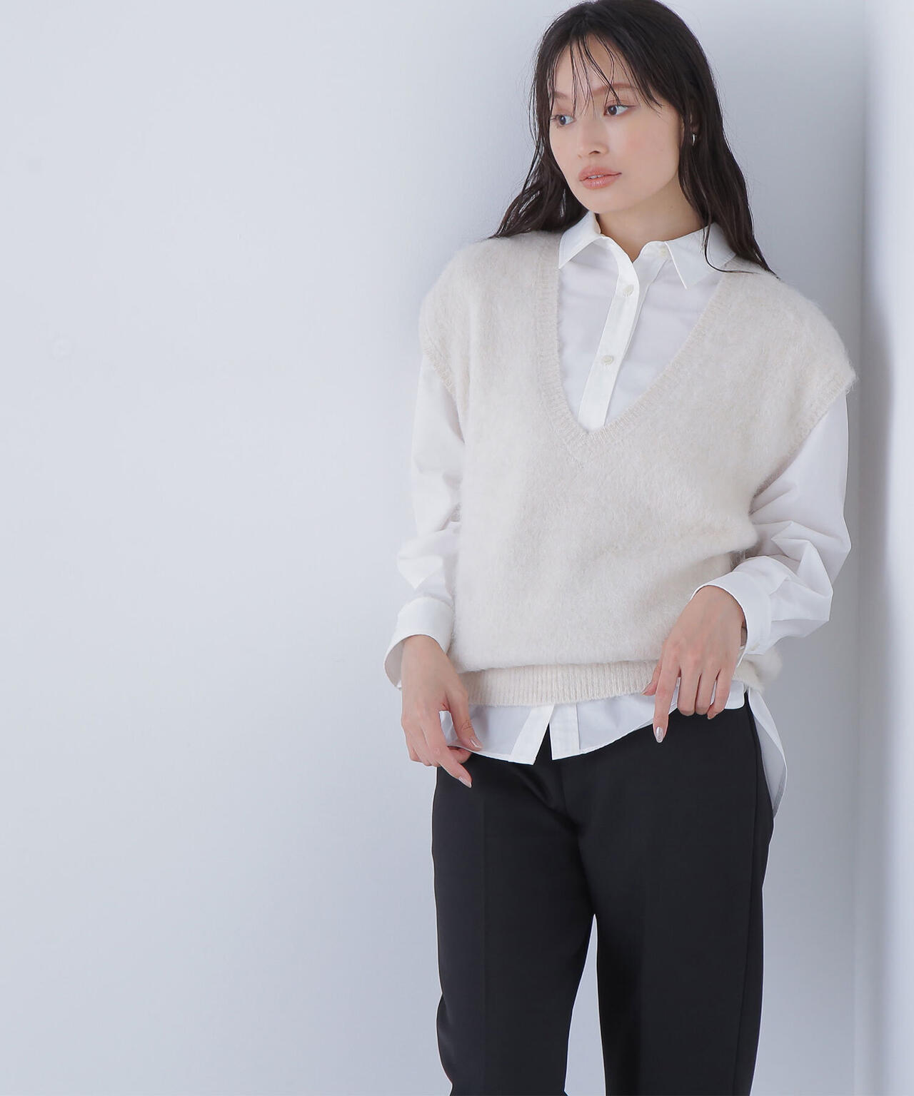 ヘアリーVネックベスト