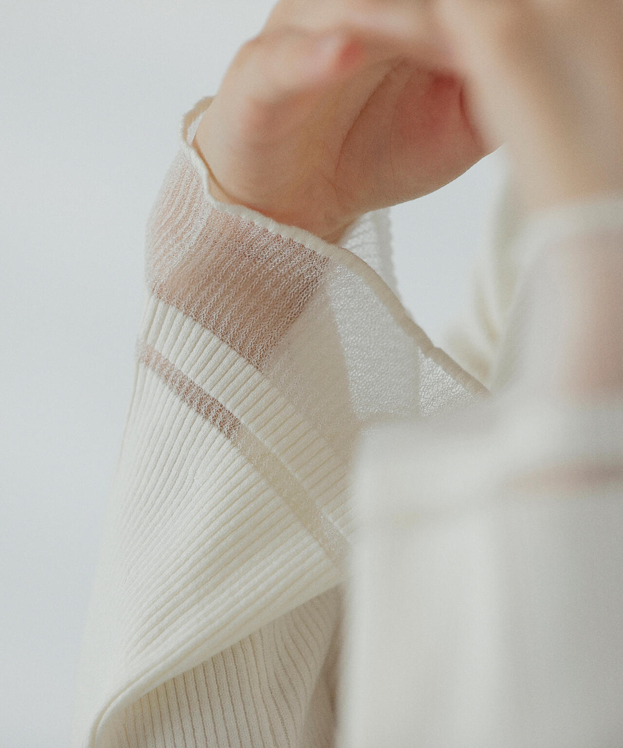 【Oggi・sweet掲載】【ちょうど、いい服】“さりげな”シアースリーブニット