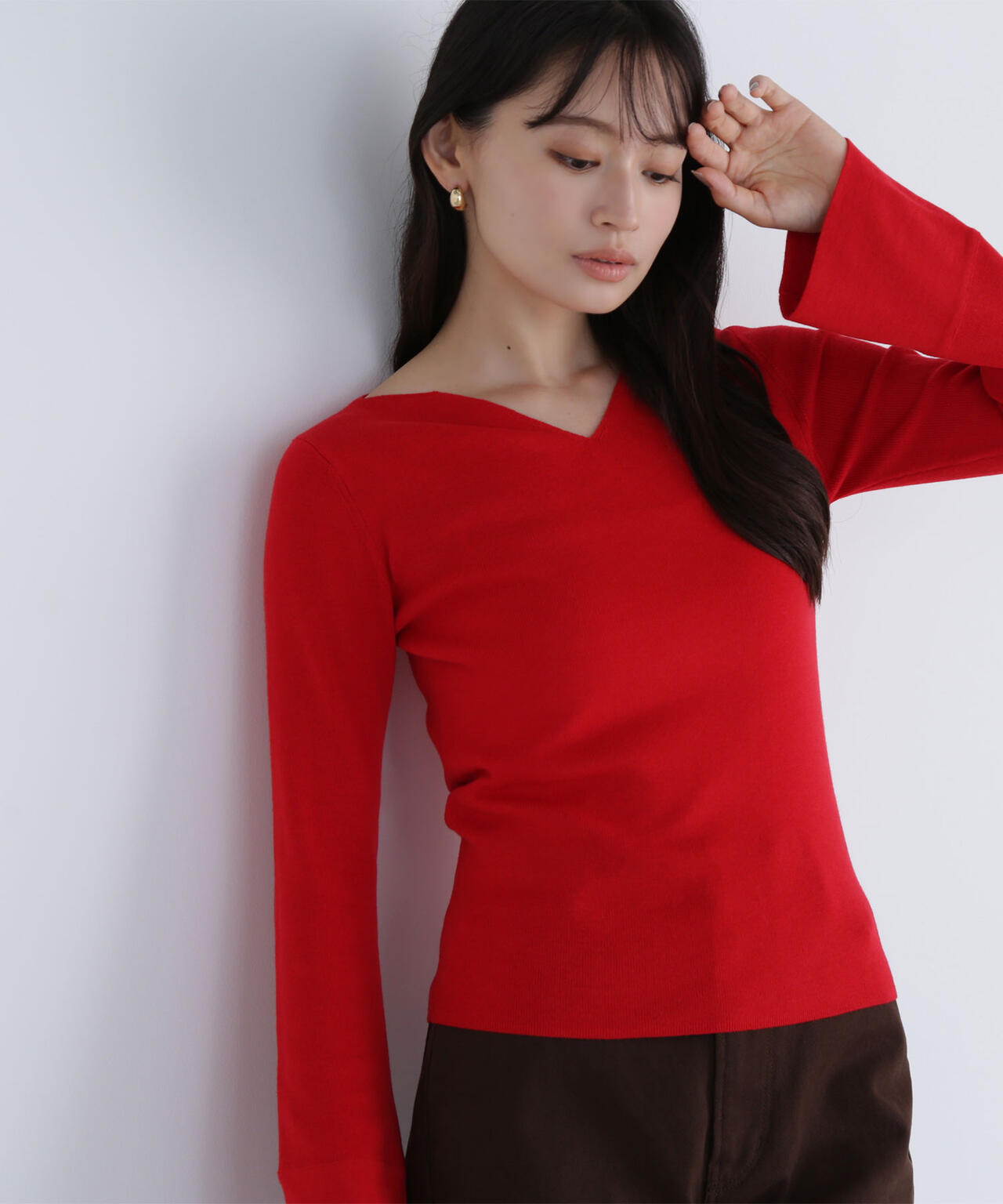 ニュアンスネックフレアスリーブニット