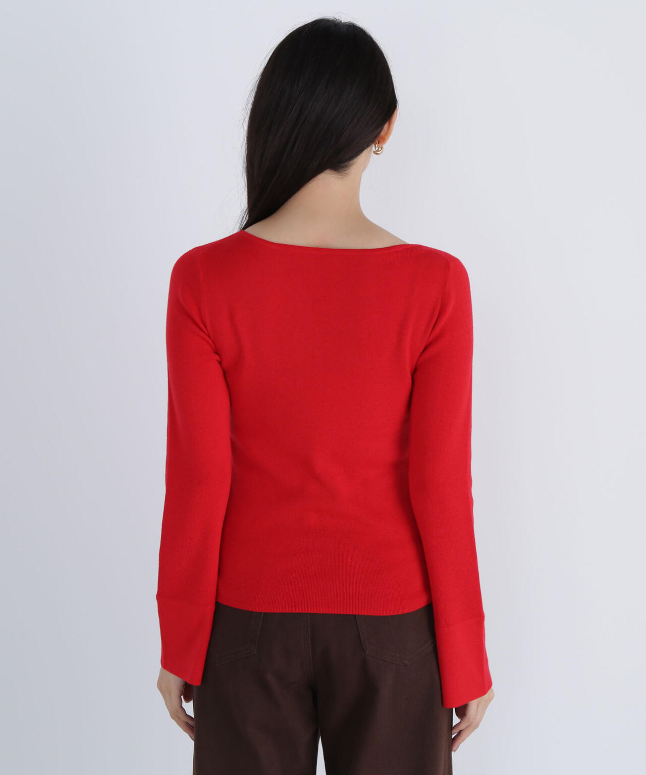 ニュアンスネックフレアスリーブニット