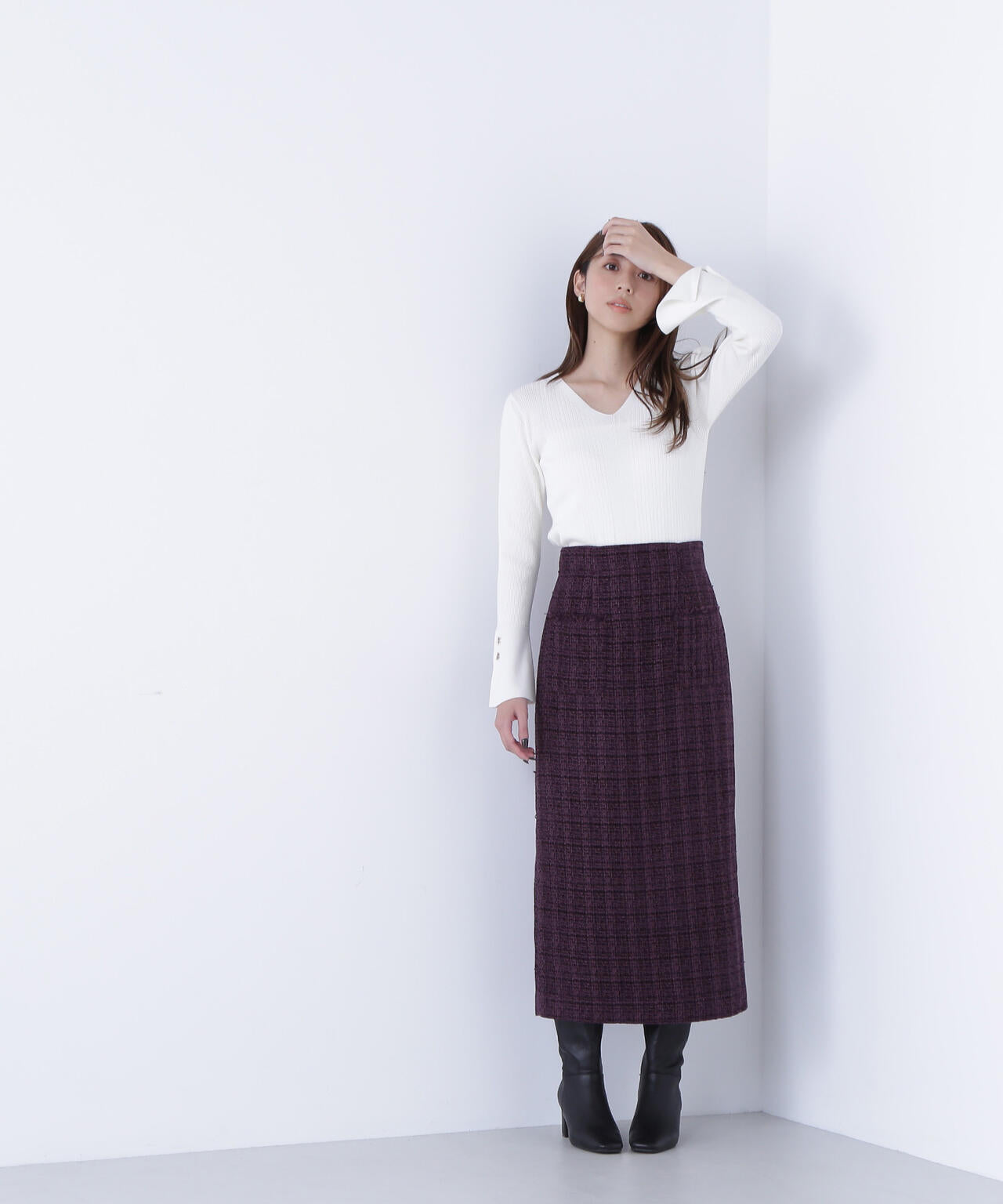 Vネックハトメスリーブリブニット