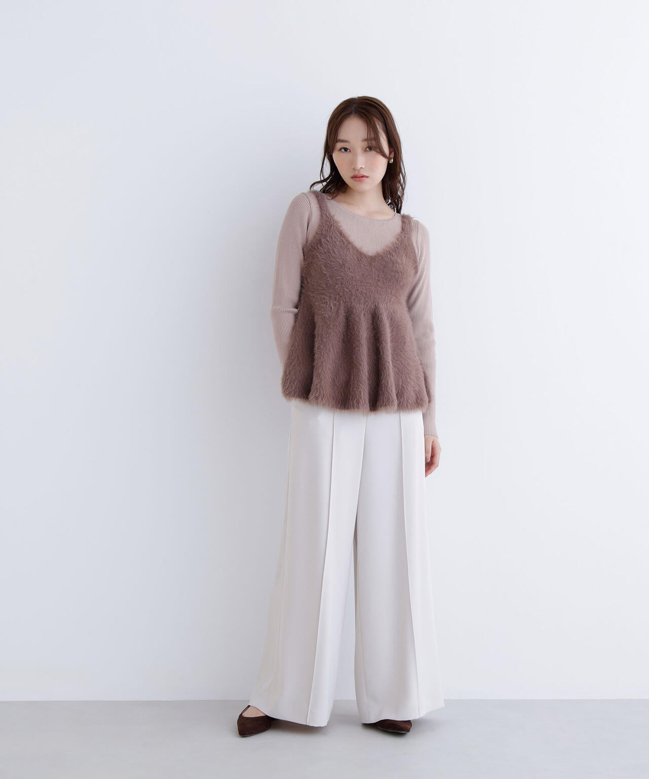 ヘアリーペプラムキャミセットニット