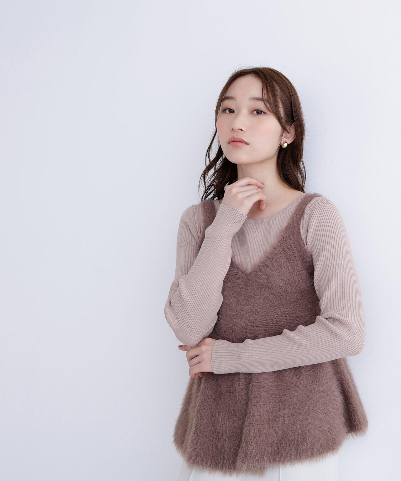 【タカシマヤゲートタワーモール・mix.tokyo 限定カラー:ブラウンxオフ】ヘアリーペプラムキャミセットニット