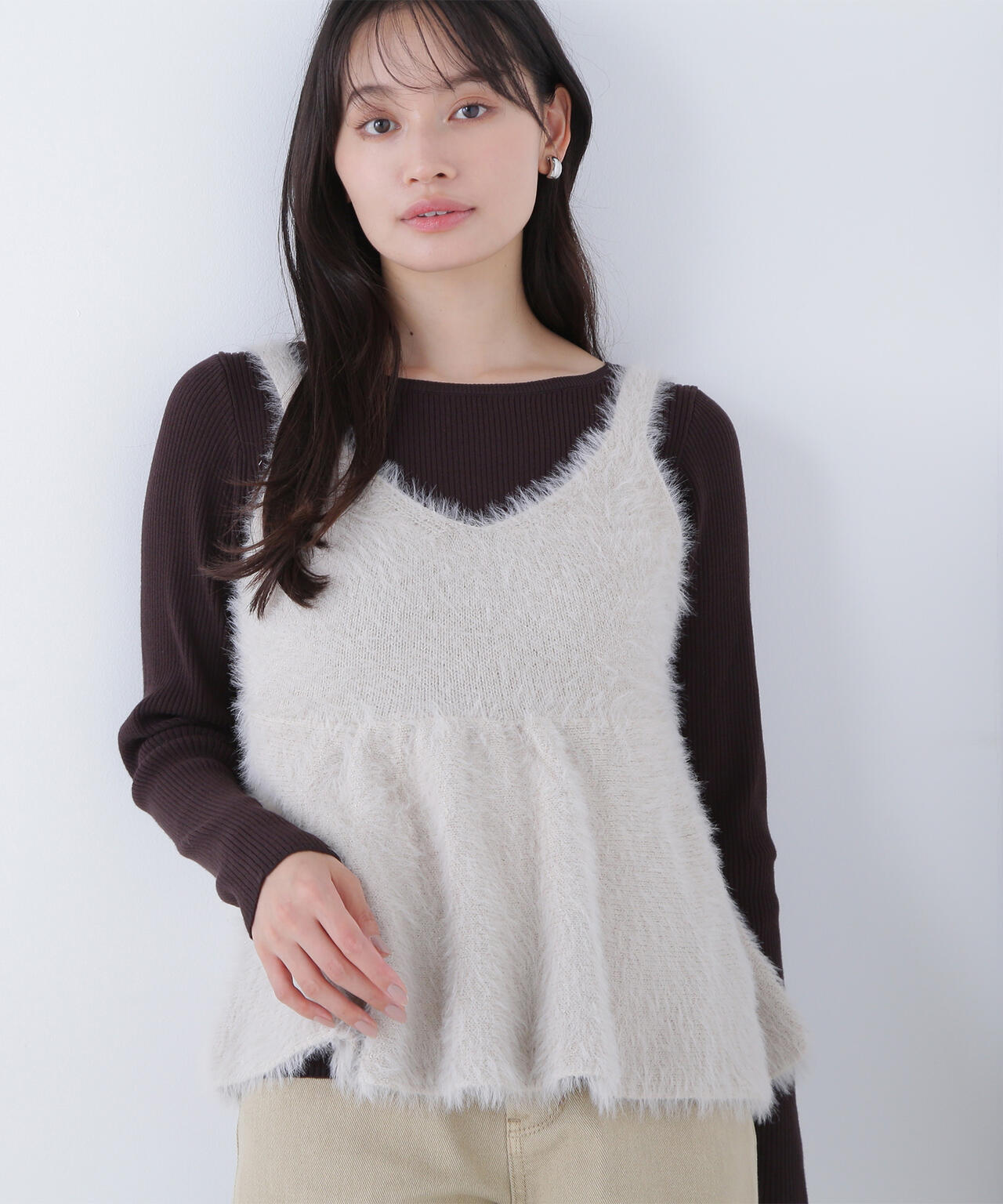 ヘアリーペプラムキャミセットニット