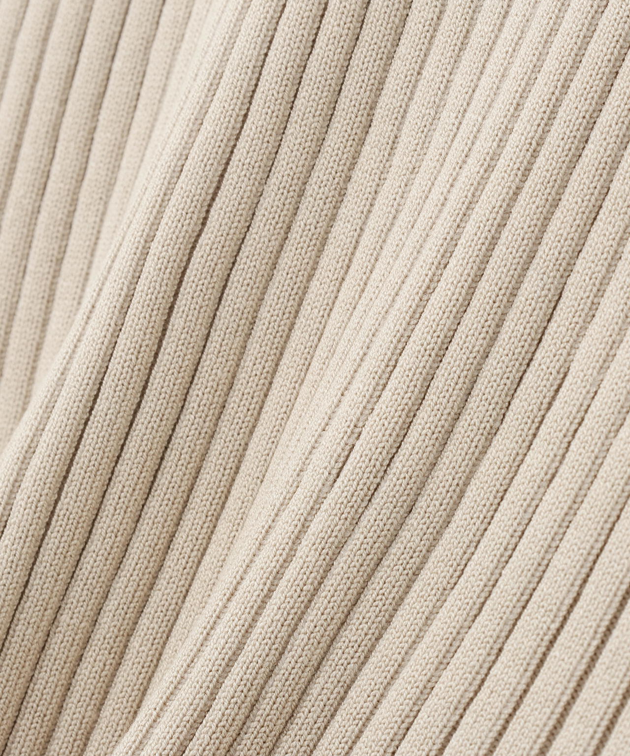 襟付コンパクトリブニット