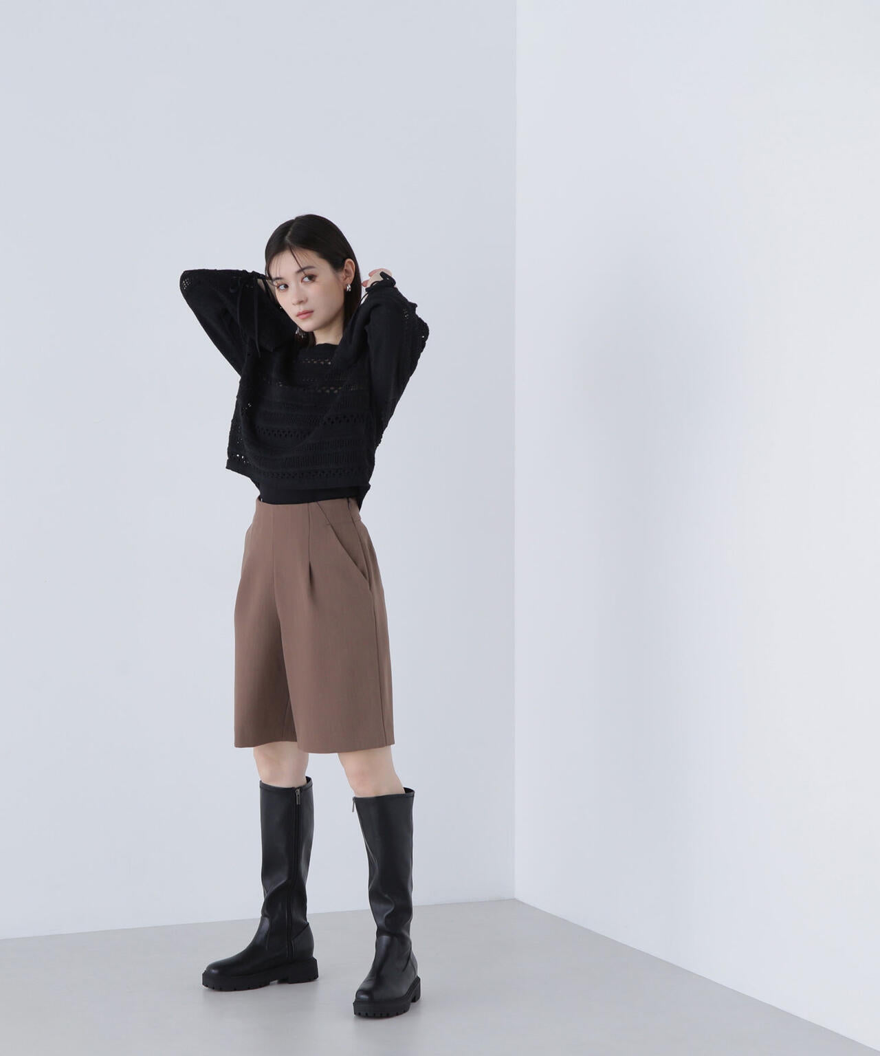 透かし編みリボンスリーブニット